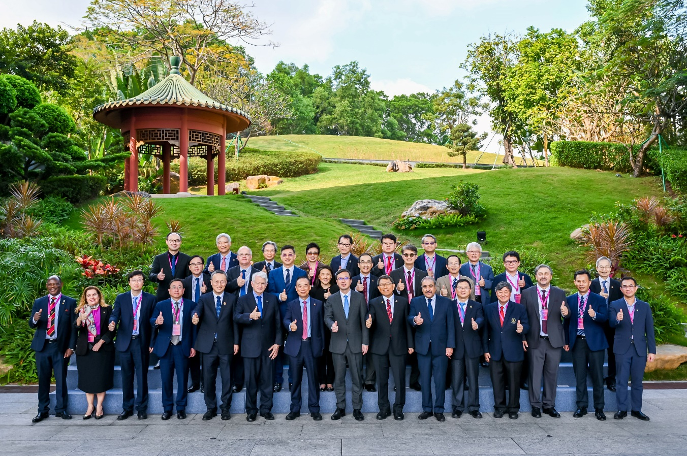 3.中文_20231215_香港中文大学（深圳）_“世界大学校长论坛”成功举办_202312151.png